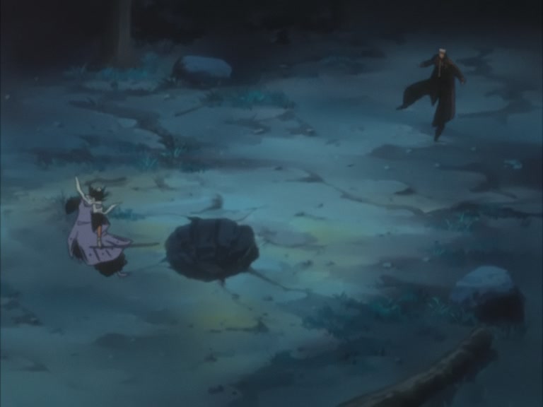 Bleach Ep 95: Byakuya Takes the Field! Dance of the Wind-Splitting Cherry Blossoms @ 00:05:24