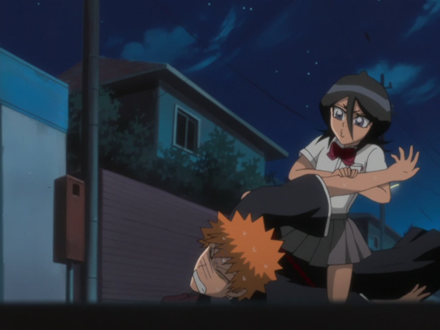 Bleach Ep 117: Rukia’s Battle Begins! The Freezing White Blade @ 00:14:05