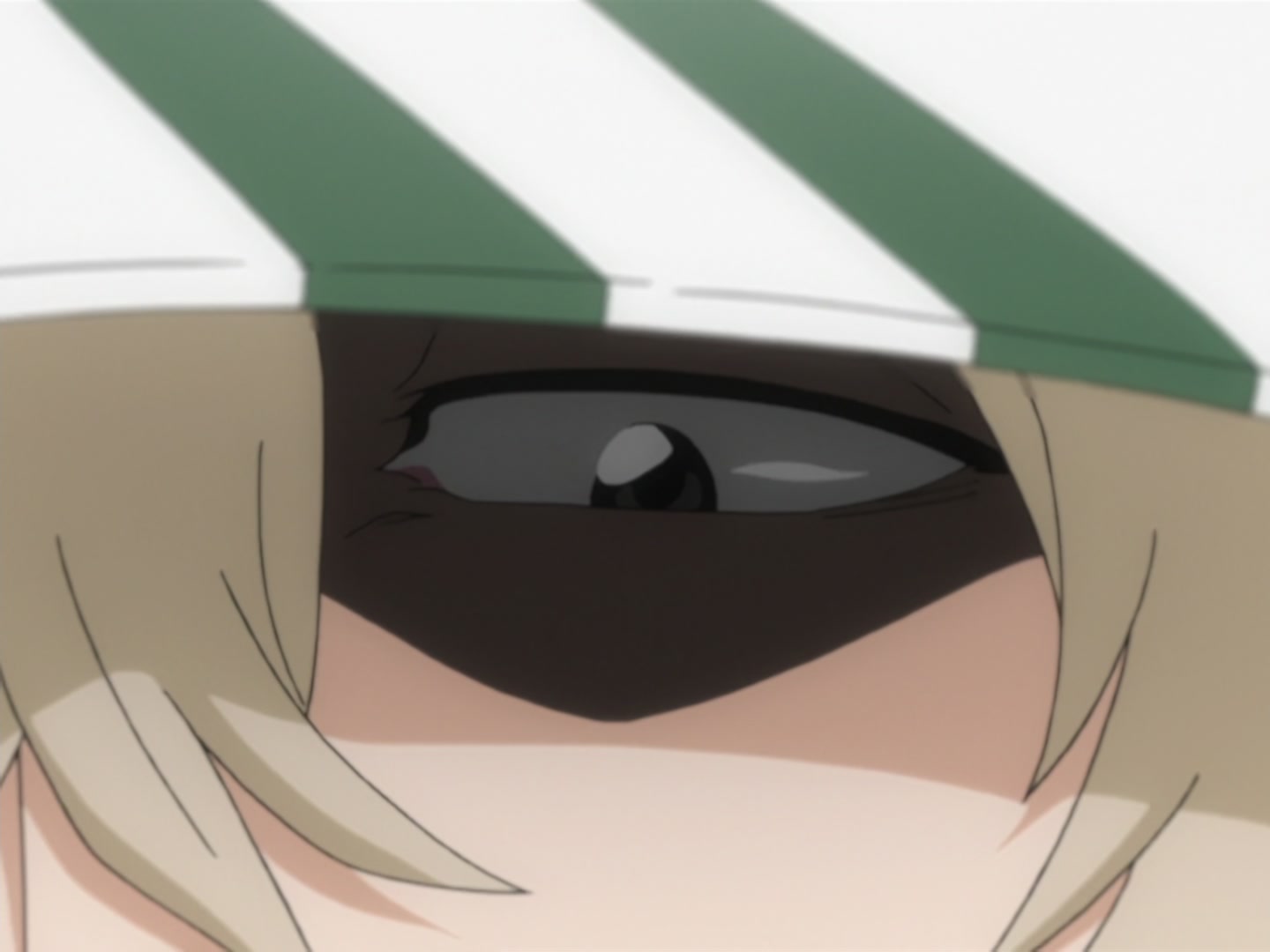 Bleach Ep 126: Uryu vs. Ryuken! Clash of the Parent-Child Quincys @ 00:10:43