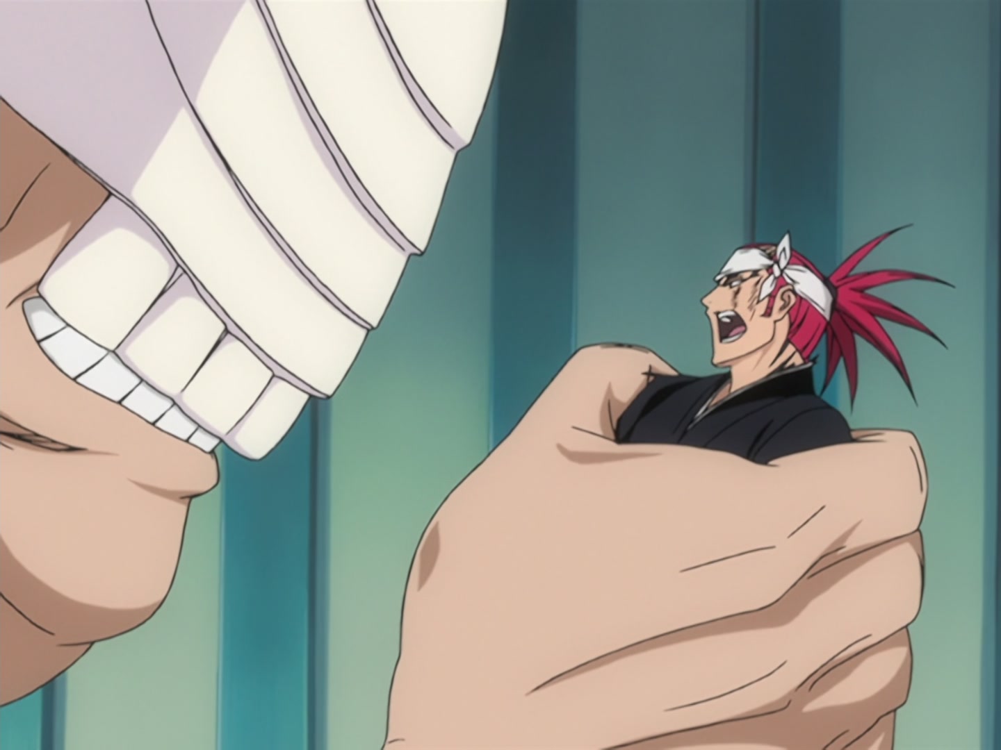 Bleach Ep 162: Szayelaporro Laughs, The Net of Renji Is Trapped @ 00:16:53