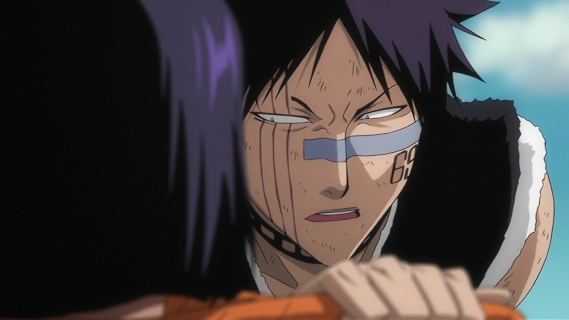 Bleach Ep 220: Ikkaku Falls! The Shinigami's Crisis @ 00:03:48
