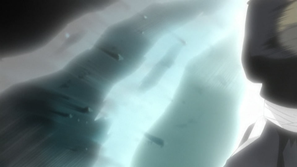 Bleach Ep 245: Pursue Byakuya! The Confused Gotei Divisions @ 00:09:33