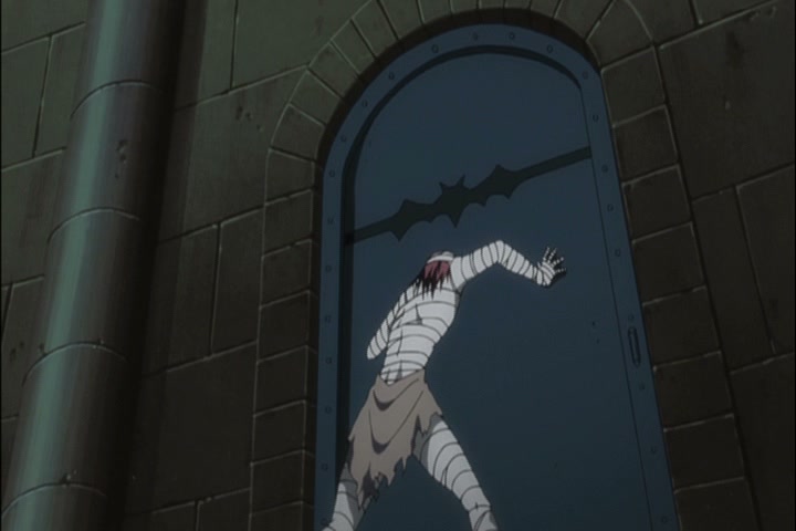 Bleach Ep 304: Another Side Story! This Time's Enemy is a Monster?! @ 00:18:42