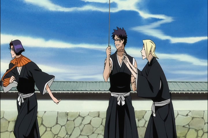 Bleach Ep 355: Shinigami at War! New Year Special! @ 00:05:32