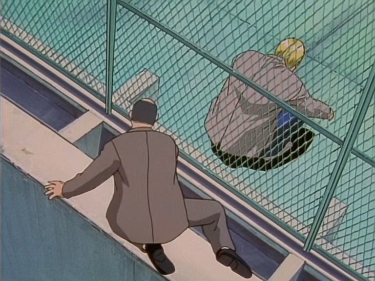 Great Teacher Onizuka Ep 4: The Secret Life of Onizuka @ 17:56