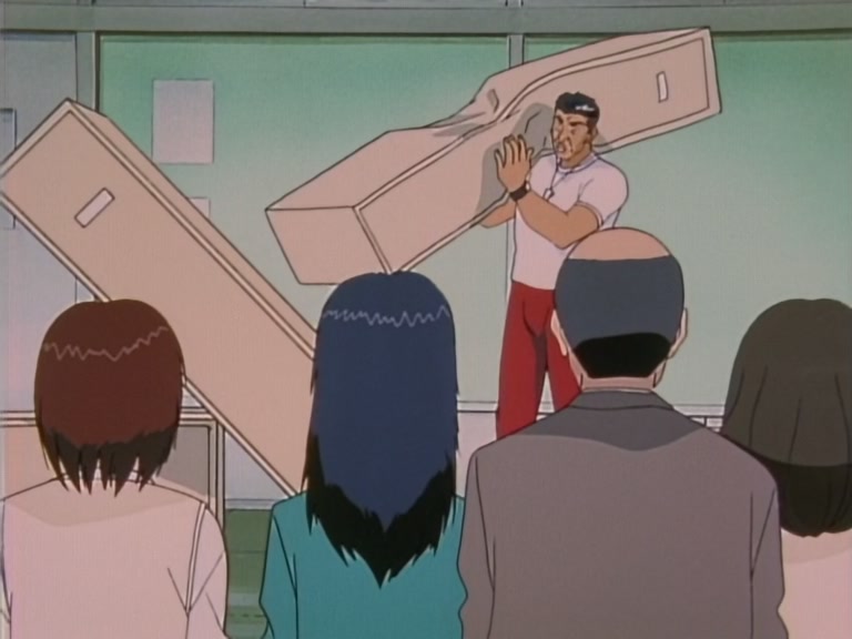 Great Teacher Onizuka Ep 9: Onizuka and the Art of War @ 21:57