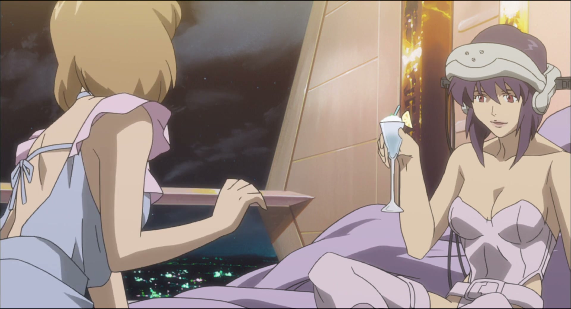 Ghost in the Shell: Stand Alone Complex Ep 5: Decoy: On the Edge of the Invitation @ 00:10:40