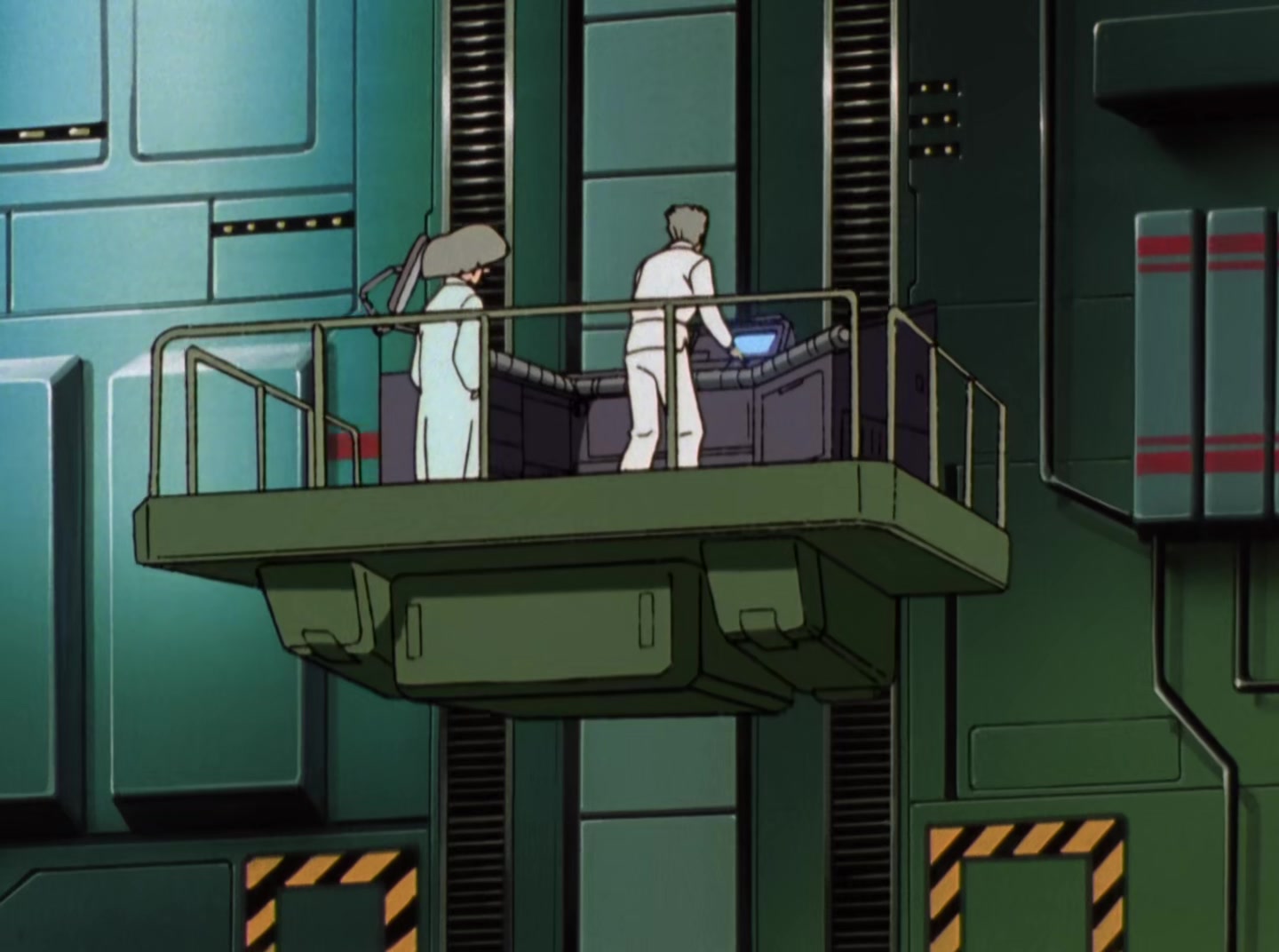 Mobile Suit Gundam Wing Ep 20: The Lunar Base Infiltration @ 04:41