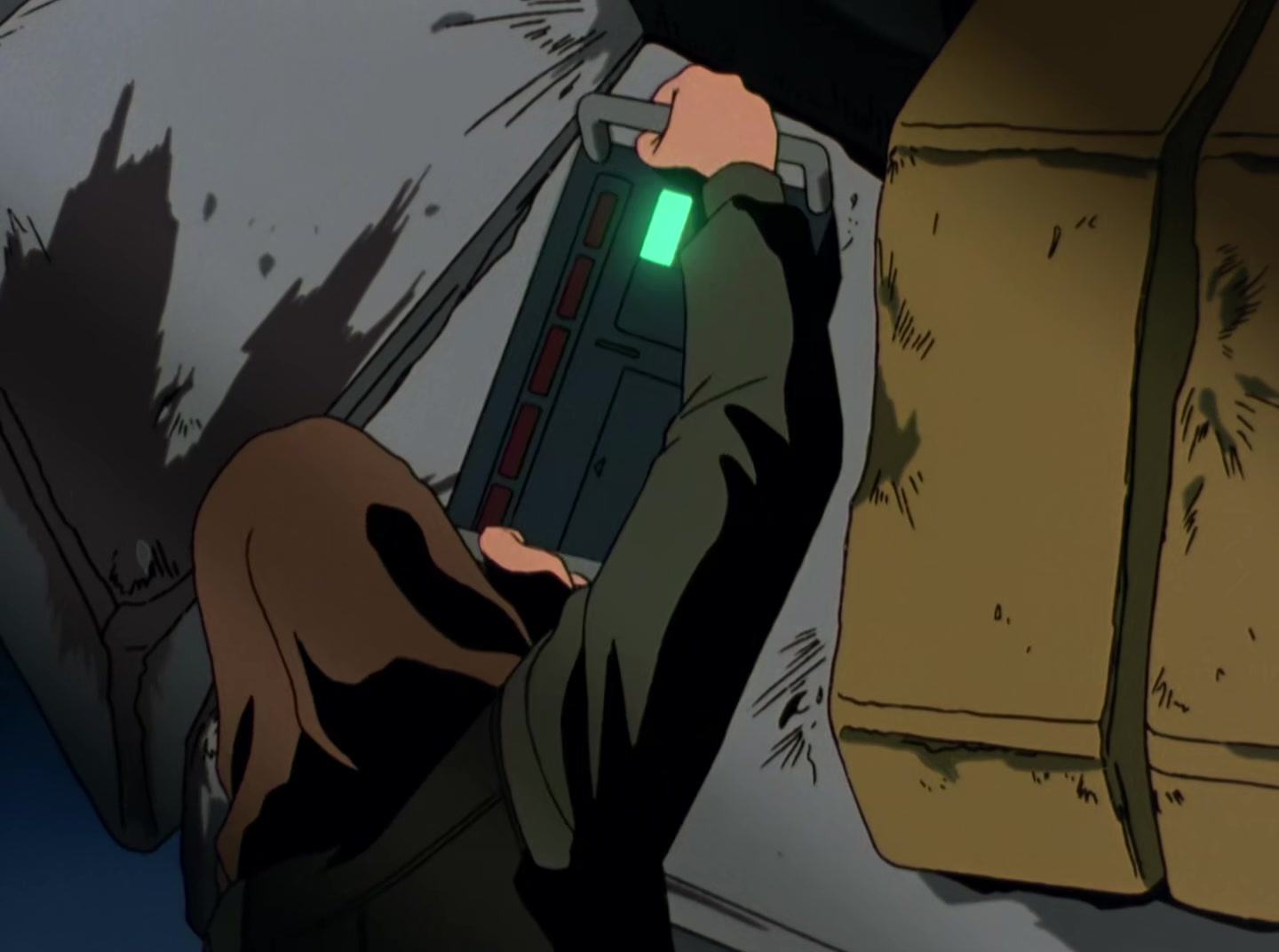 Mobile Suit Gundam Wing Ep 20: The Lunar Base Infiltration @ 08:32