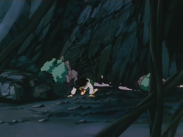 Inuyasha Ep 2: Seekers of the Sacred Jewel @ 00:03:04