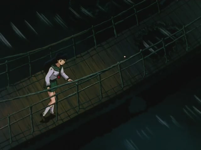 Inuyasha Ep 2: Seekers of the Sacred Jewel @ 00:04:05