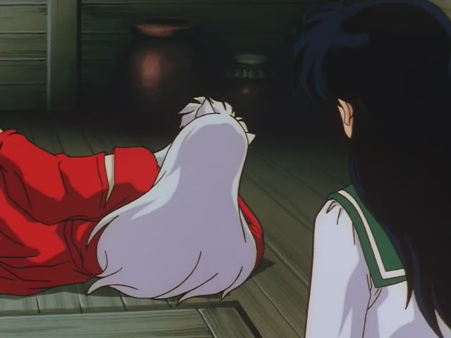 Inuyasha Ep 2: Seekers of the Sacred Jewel @ 00:05:18