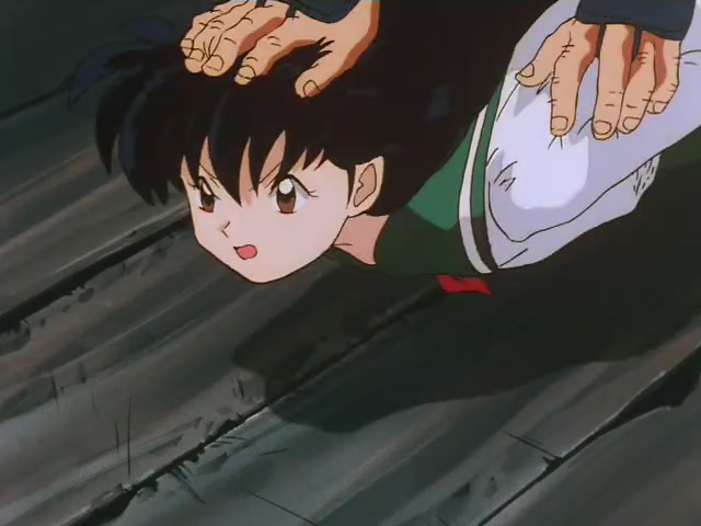 Inuyasha Ep 2: Seekers of the Sacred Jewel @ 00:10:58