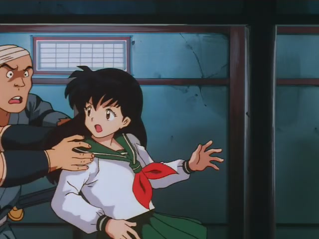 Inuyasha Ep 2: Seekers of the Sacred Jewel @ 00:12:11