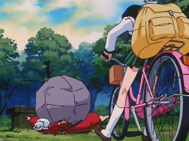 Inuyasha Ep 11: Terror of the Ancient Noh Mask @ 00:01:30