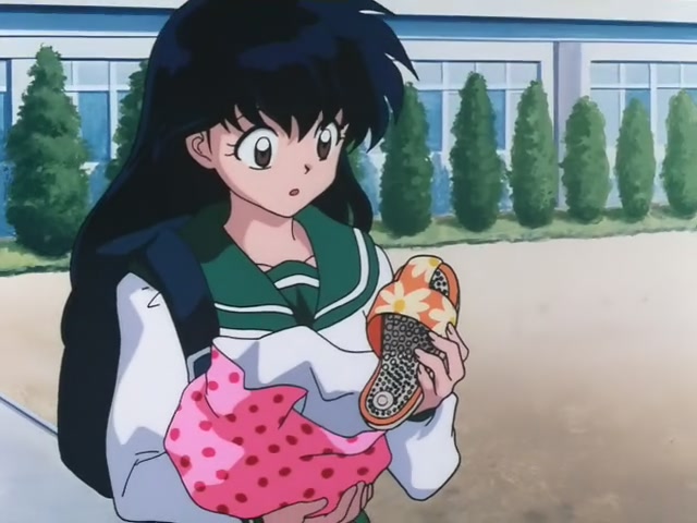 Inuyasha Ep 11: Terror of the Ancient Noh Mask @ 00:05:22