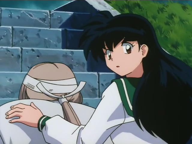 Inuyasha Ep 14: Kikyo's Stolen Ashes @ 00:05:22