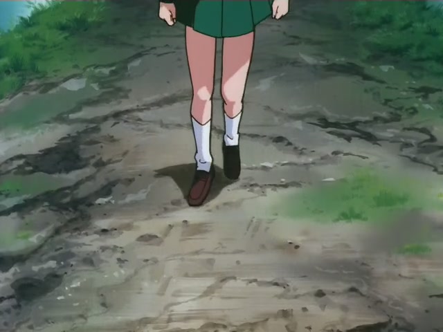 Inuyasha Ep 14: Kikyo's Stolen Ashes @ 00:08:10