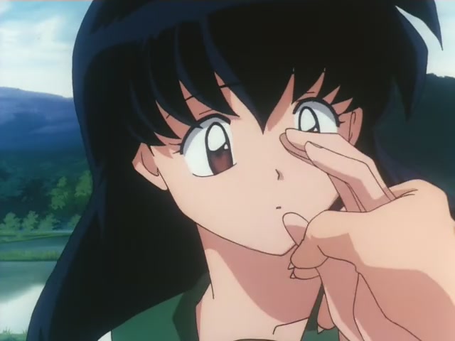 Inuyasha Ep 14: Kikyo's Stolen Ashes @ 00:11:45