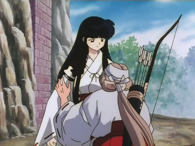Inuyasha Ep 15: Return of the Tragic Priestess Kikyo @ 00:10:41