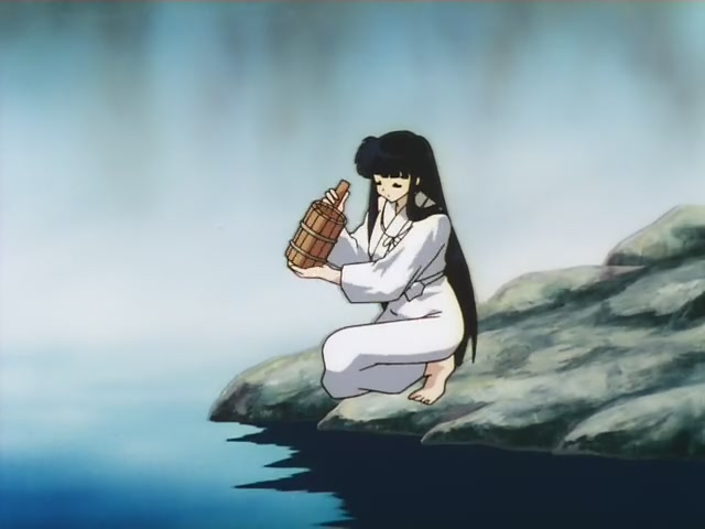 Inuyasha Ep 15: Return of the Tragic Priestess Kikyo @ 00:16:51