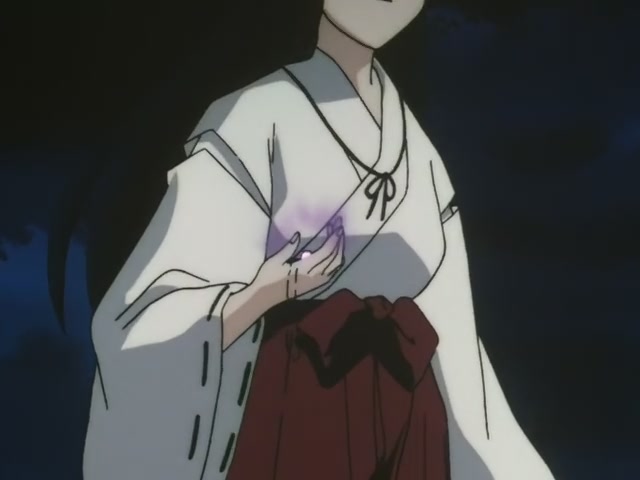 Inuyasha Ep 33: Kikyo Captured by Naraku @ 00:15:04