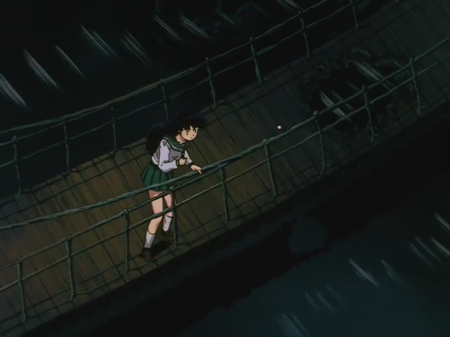 Inuyasha Ep 2: Seekers of the Sacred Jewel @ 04:04