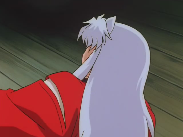 Inuyasha Ep 2: Seekers of the Sacred Jewel @ 05:01