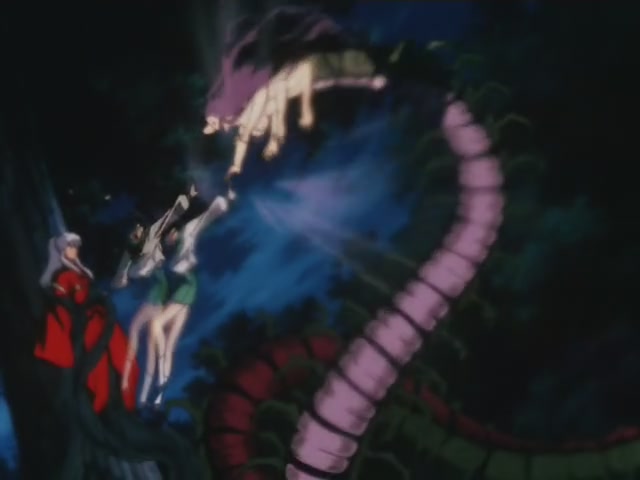 Inuyasha Ep 2: Seekers of the Sacred Jewel @ 06:46