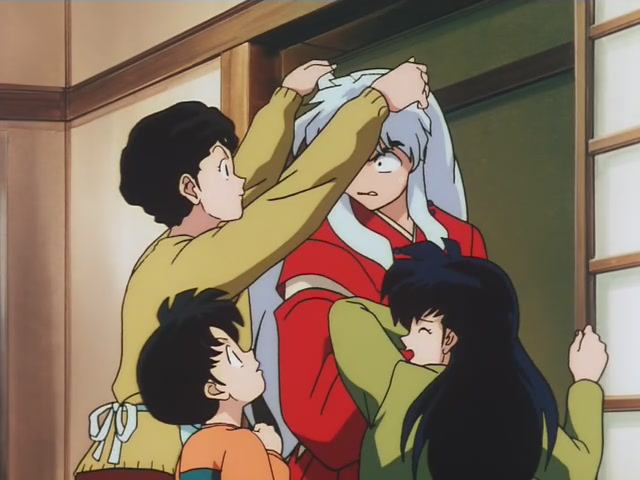 Inuyasha Ep 4: Yura of the Demon-Hair @ 04:21