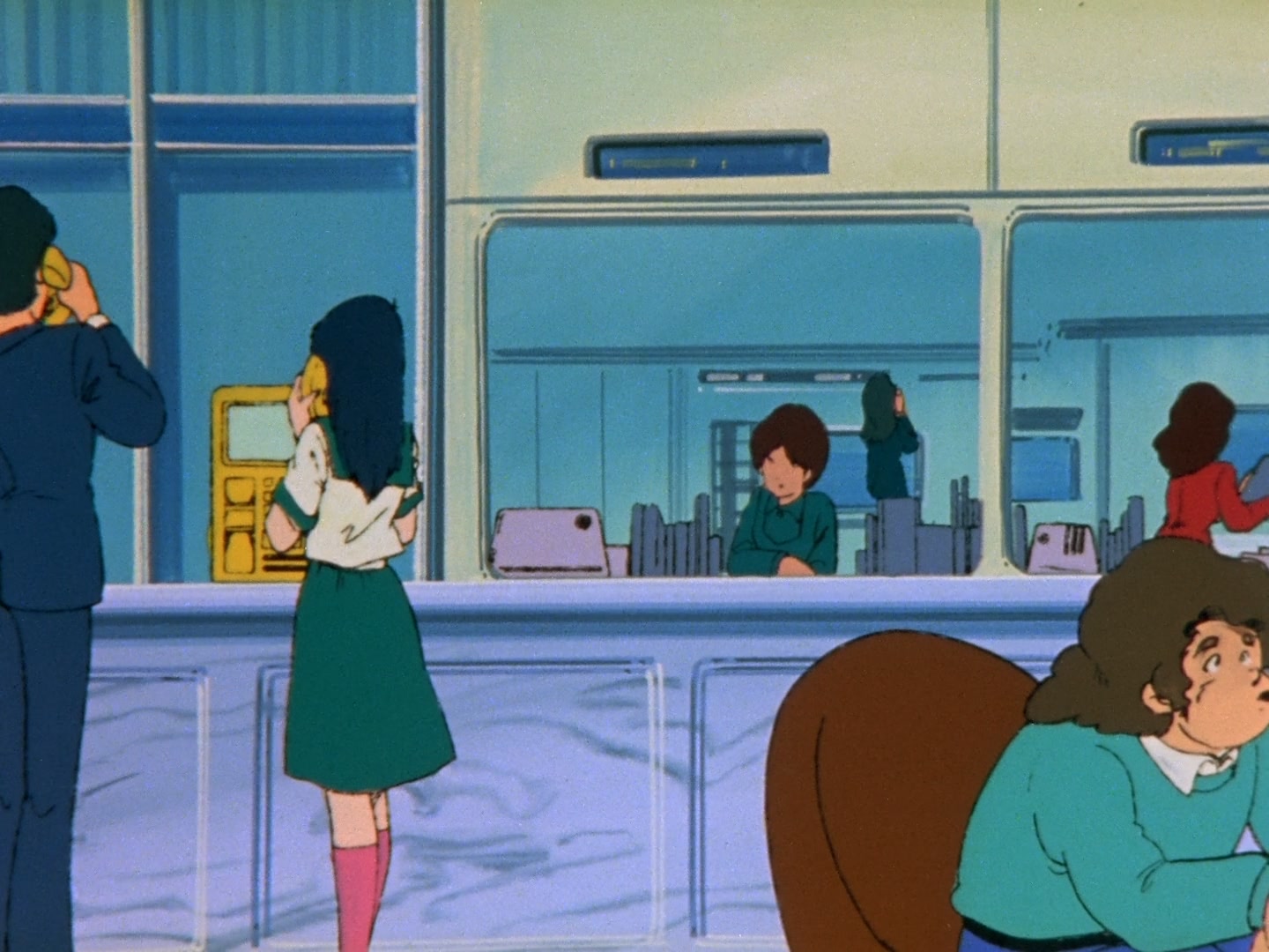 Super Dimension Fortress Macross Ep 11: First Contact @ 10:38