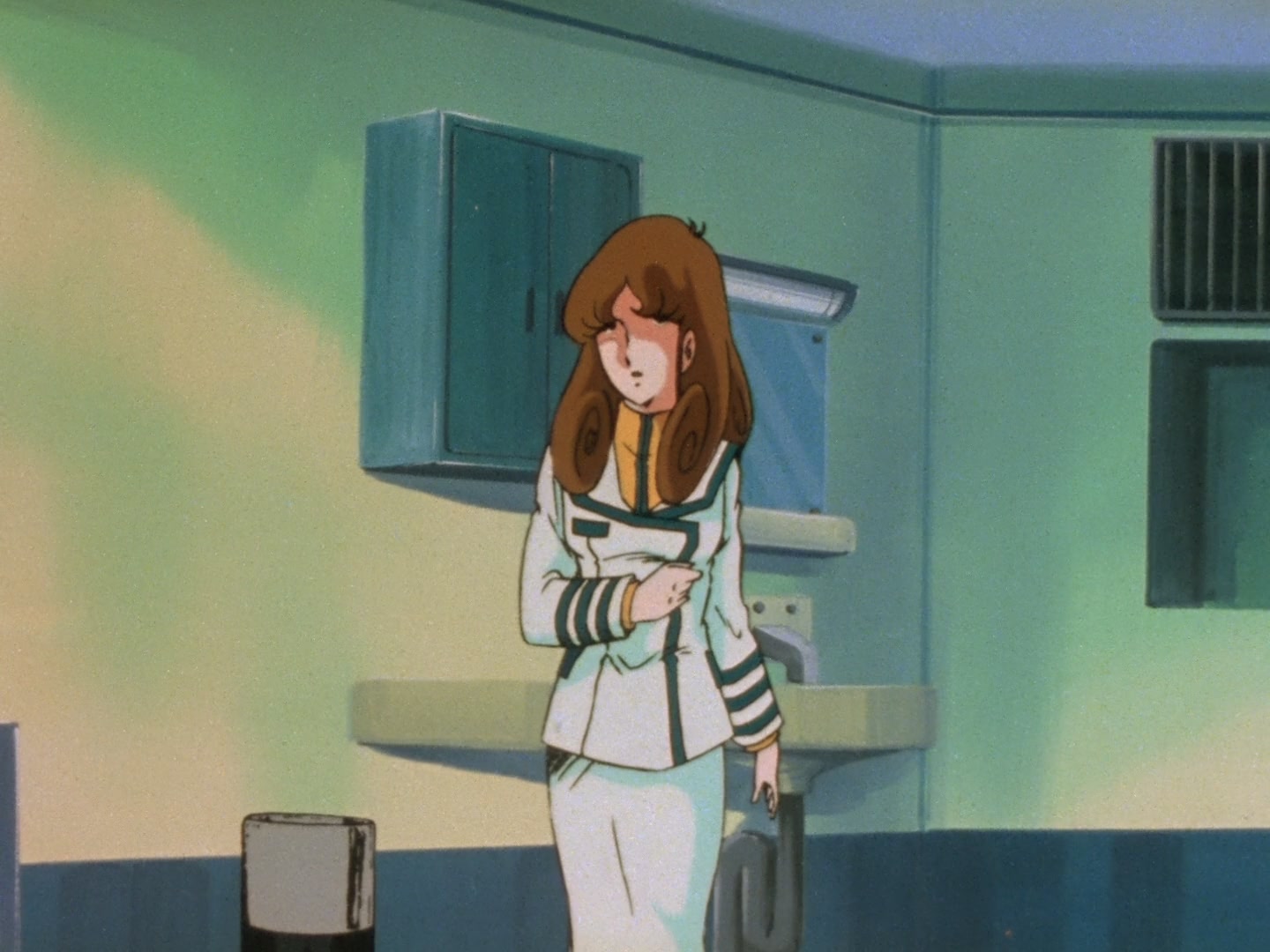 Super Dimension Fortress Macross Ep 18: Pineapple Salad @ 03:35
