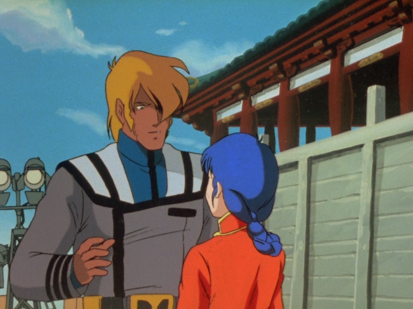 Super Dimension Fortress Macross Ep 18: Pineapple Salad @ 11:40