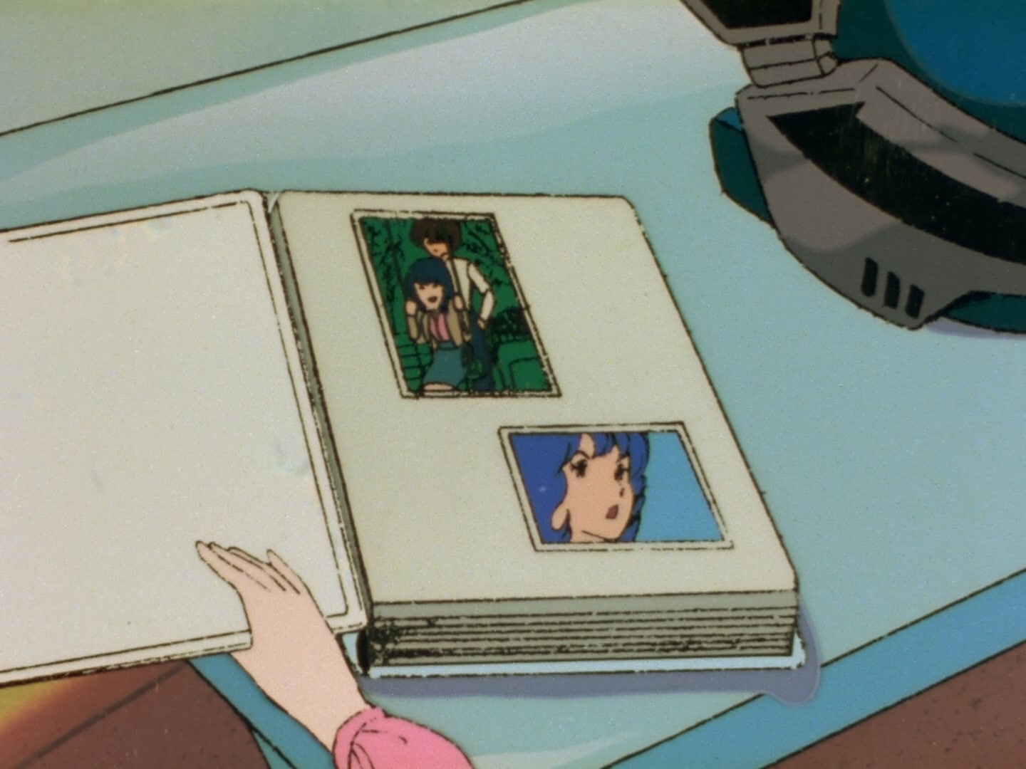 Super Dimension Fortress Macross Ep 28: My Album @ 06:30