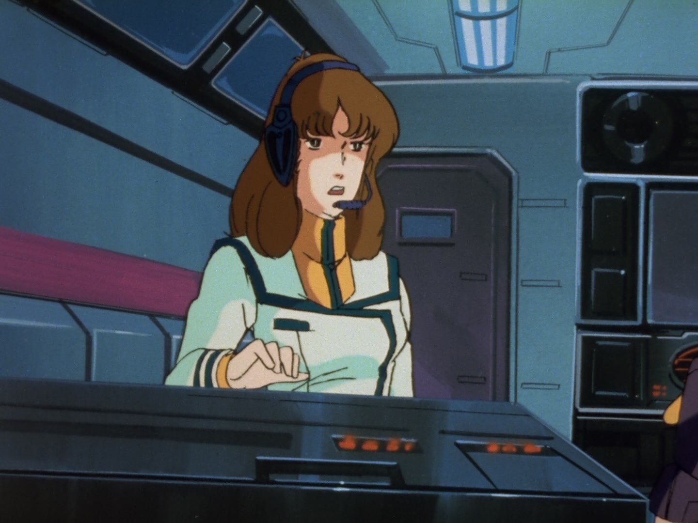 Super Dimension Fortress Macross Ep 32: Broken Heart @ 01:56