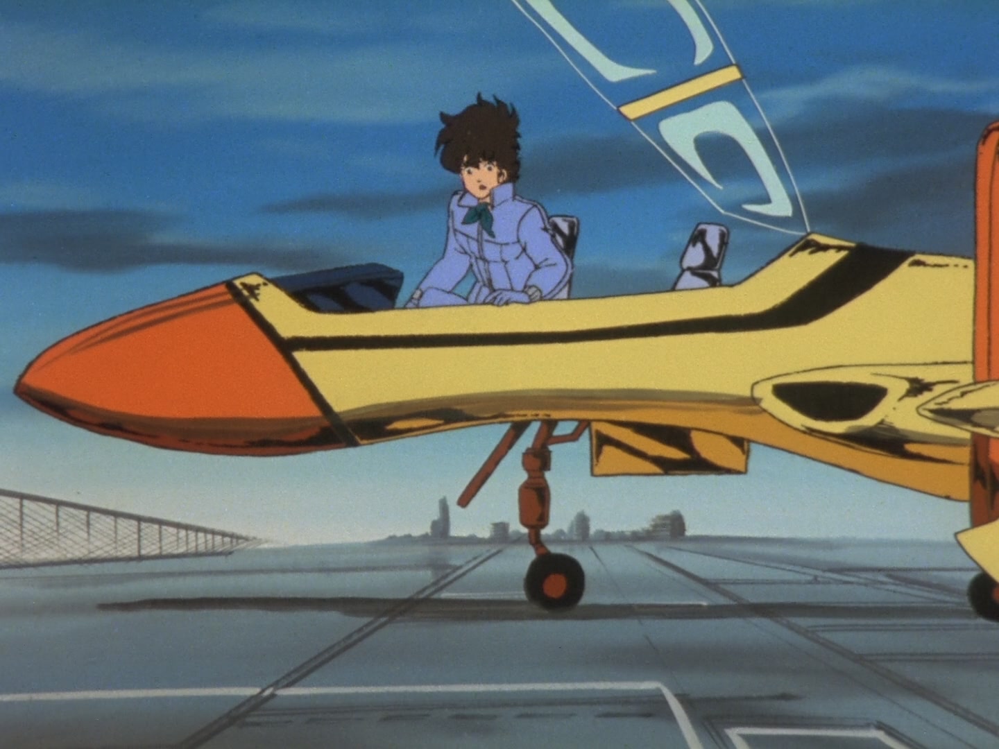 Super Dimension Fortress Macross Ep 34: Private Time @ 04:34