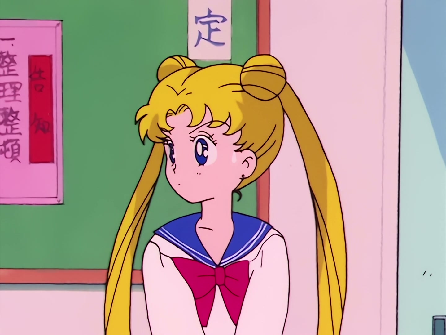 Sailor Moon Ep 1: The Crybaby Usagi's Magnificent Transformation @ 00:03:44