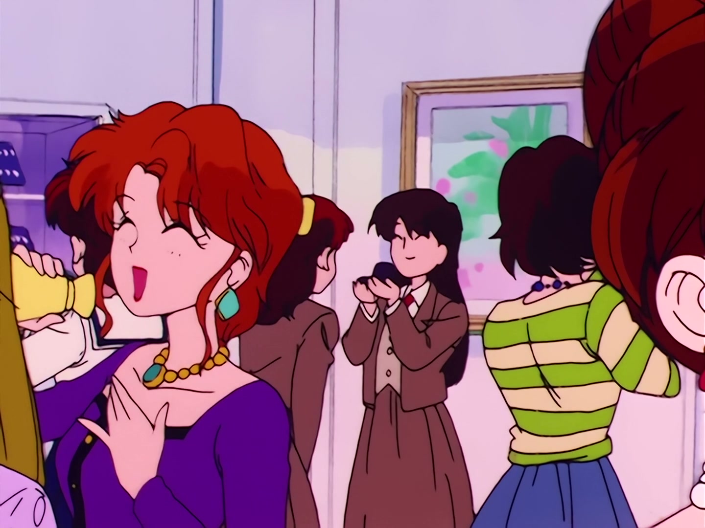 Sailor Moon Ep 1: The Crybaby Usagi's Magnificent Transformation @ 00:07:29