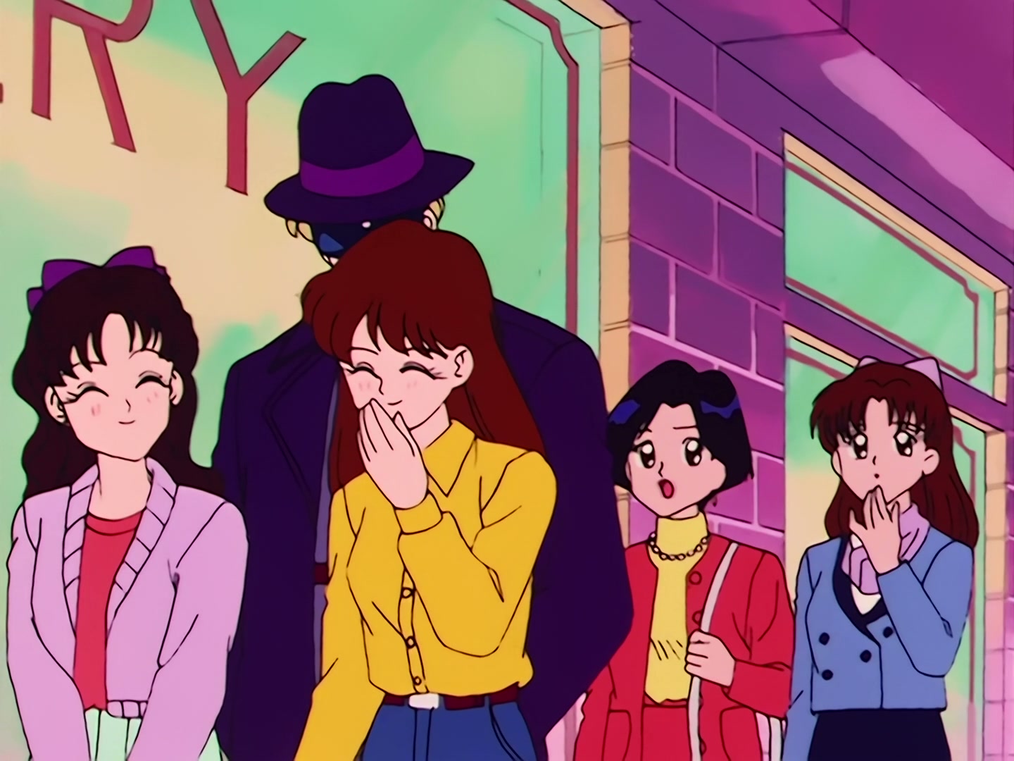 Sailor Moon Ep 2: Punishment Awaits! The House of Fortune is the Monster Mansion @ 00:03:00
