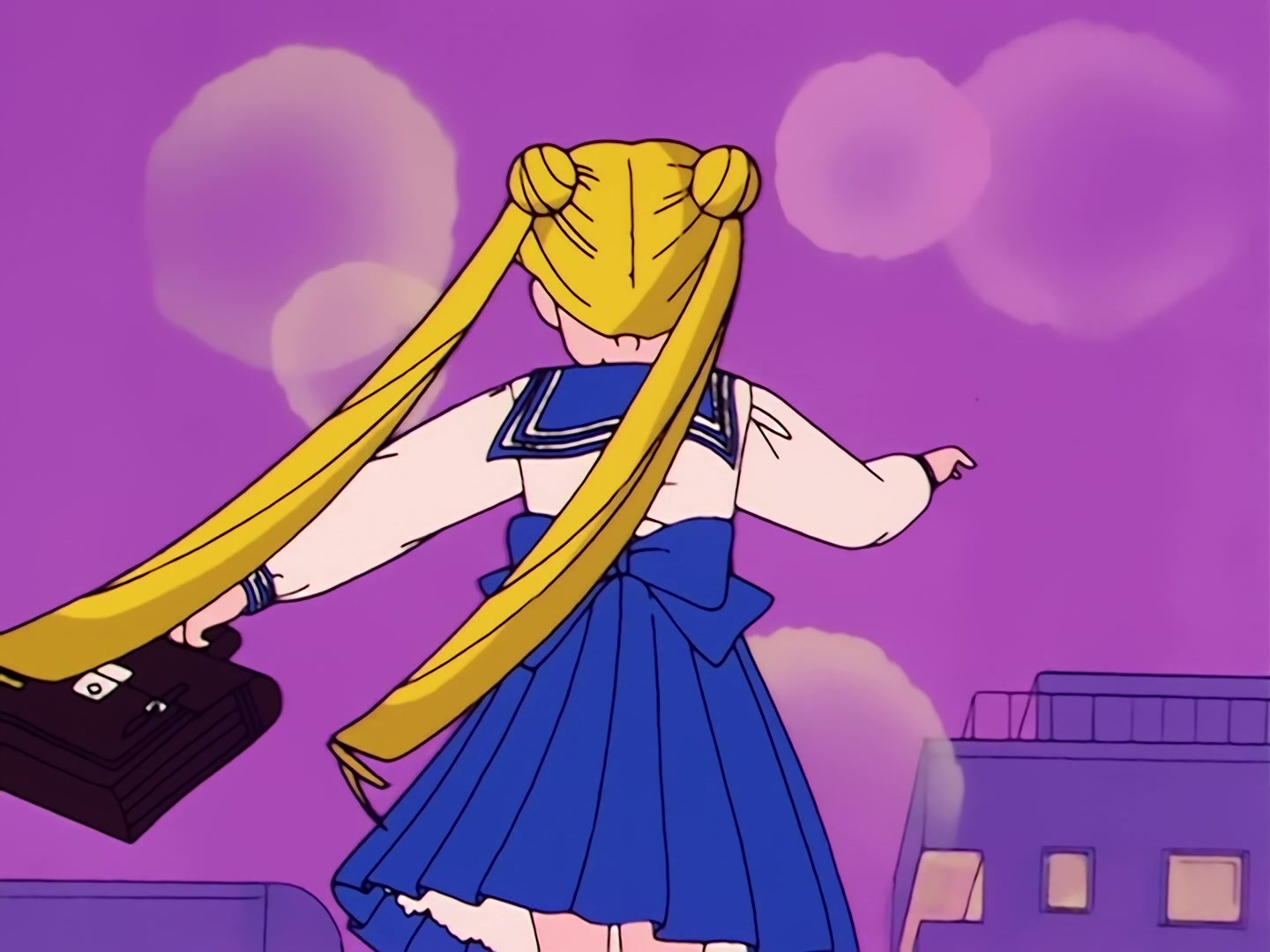 Sailor Moon Ep 2: Punishment Awaits! The House of Fortune is the Monster Mansion @ 00:06:11