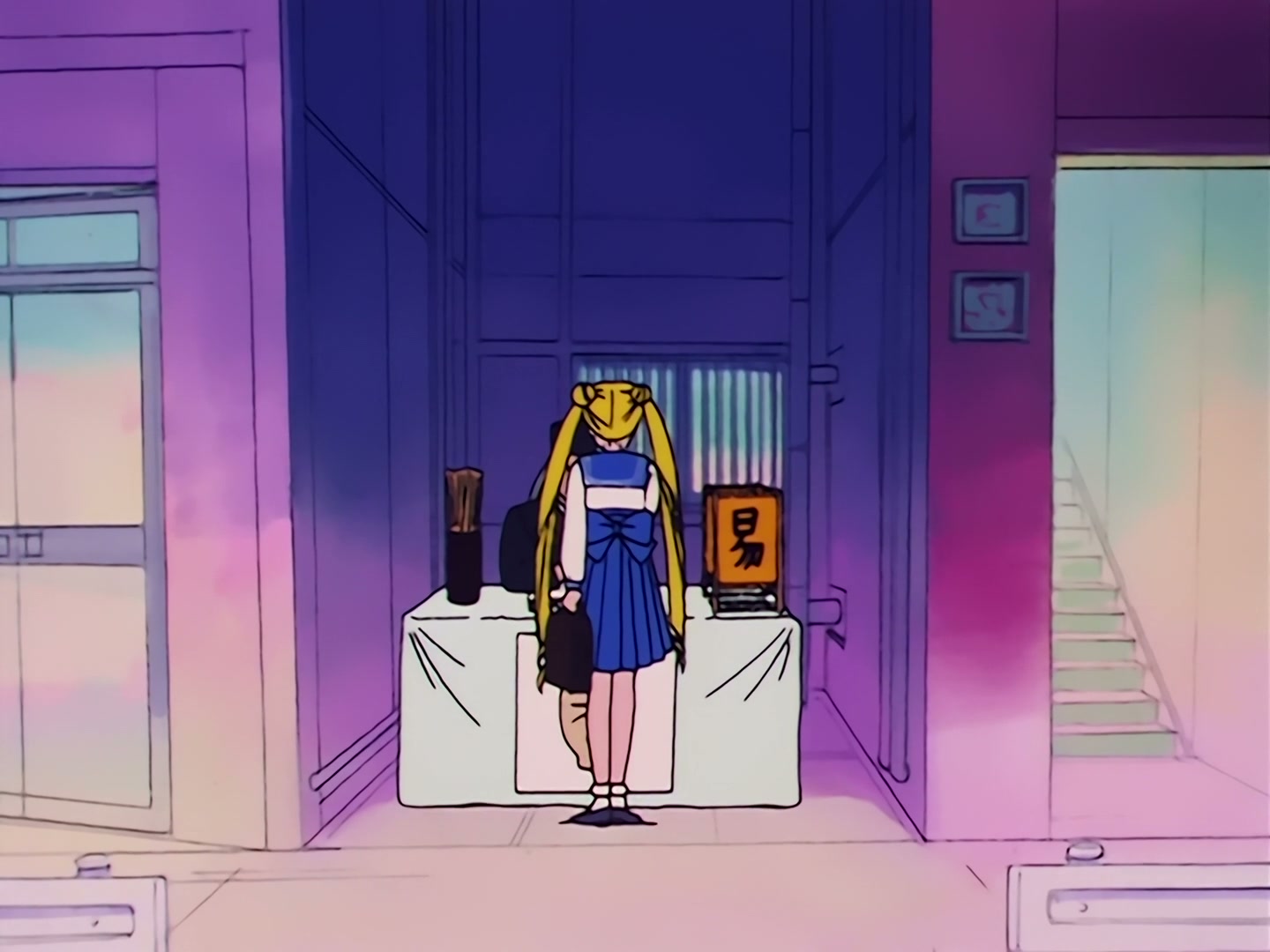 Sailor Moon Ep 2: Punishment Awaits! The House of Fortune is the Monster Mansion @ 00:06:54