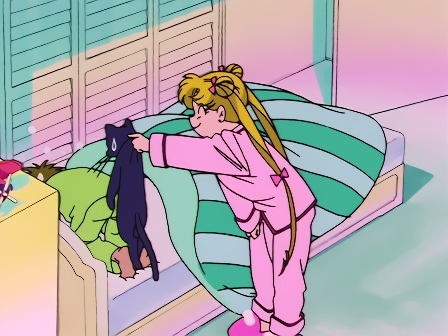 Sailor Moon Ep 5: Scent of a Monster! Chanelas Steal Love @ 00:04:14
