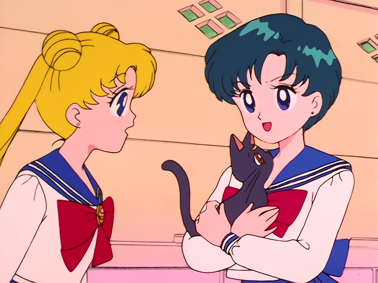 Sailor Moon Ep 10: Cursed Buses! Fire Warrior Mars Appears @ 00:03:44