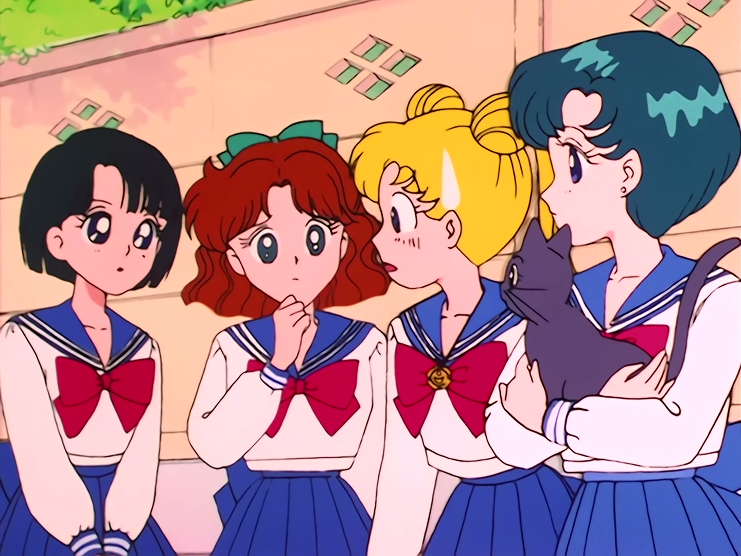 Sailor Moon Ep 10: Cursed Buses! Fire Warrior Mars Appears @ 00:04:40
