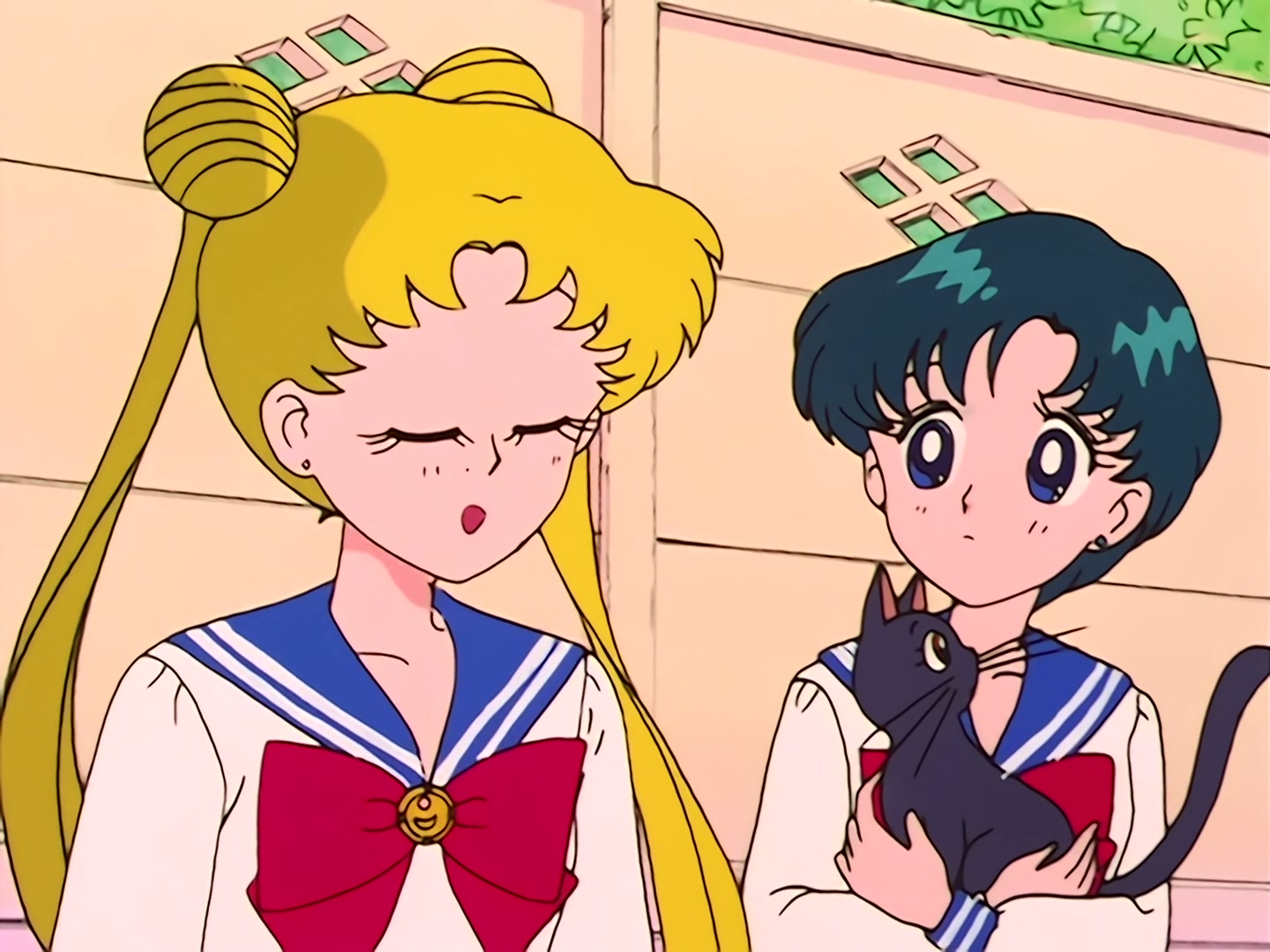 Sailor Moon Ep 10: Cursed Buses! Fire Warrior Mars Appears @ 00:04:57