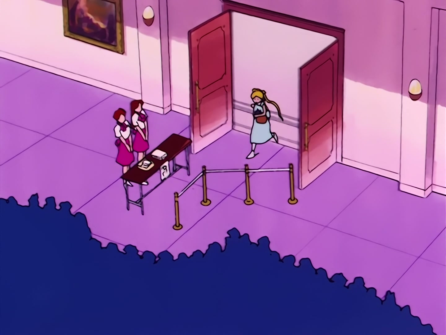 Sailor Moon Ep 17: Is Usagi a Model? The Focus of the Monster Camera @ 00:10:31