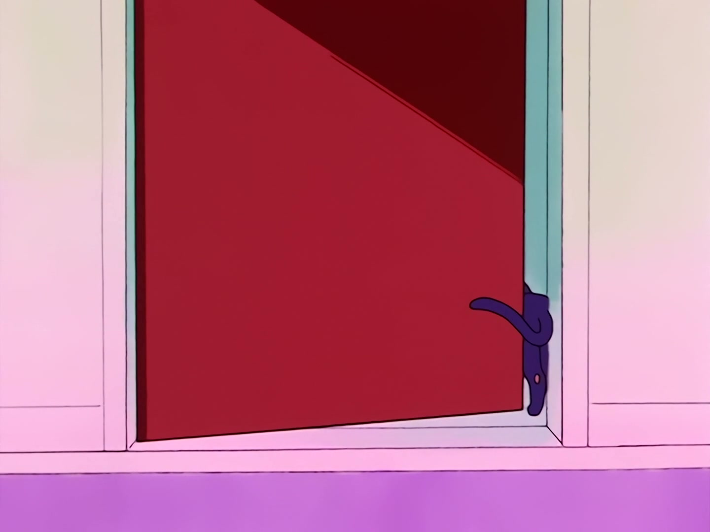 Sailor Moon Ep 17: Is Usagi a Model? The Focus of the Monster Camera @ 00:12:32