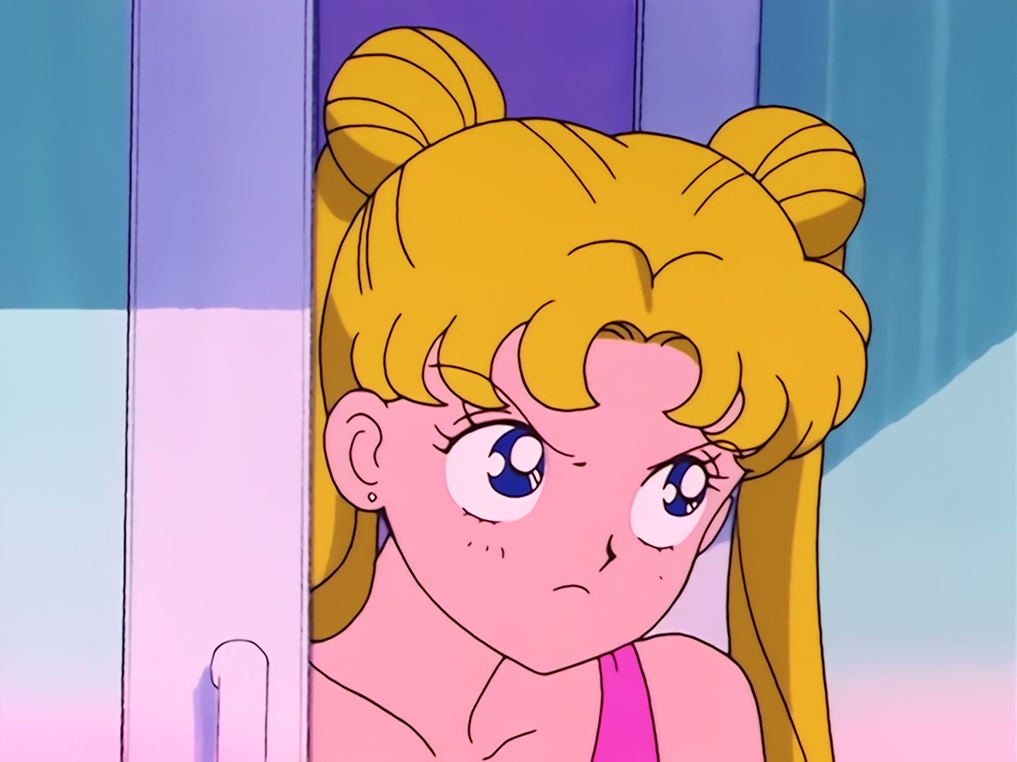 Sailor Moon Ep 17: Is Usagi a Model? The Focus of the Monster Camera @ 00:13:46