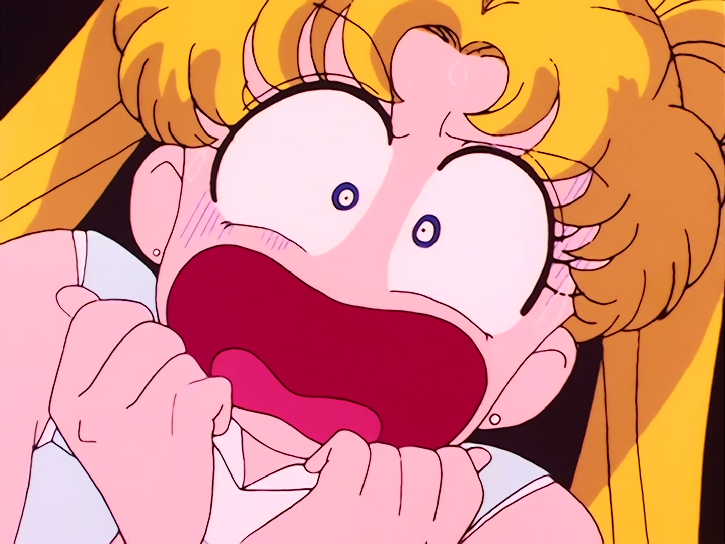 Sailor Moon Ep 20: The Summer! The Ocean! Our Youth! And a Ghost, Too @ 00:04:44