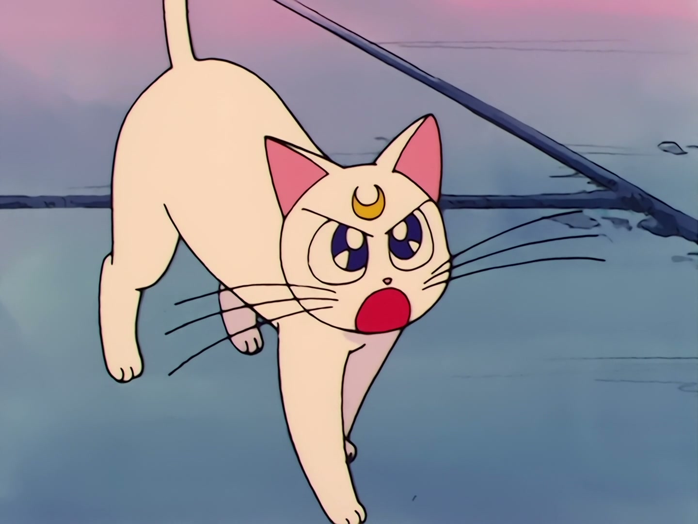 Sailor Moon Ep 34: The Sparkling Silver Crystal! The Moon Princess Appears @ 00:03:13